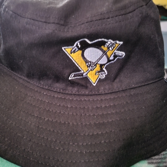 Hat - Picture 3 of 3